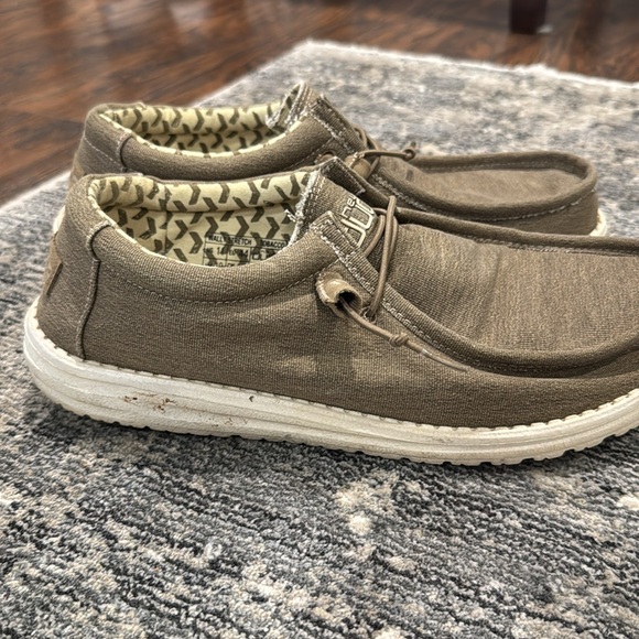 Men’s Hey Dudes - Picture 4 of 7